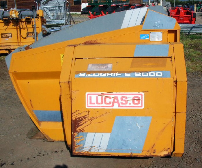 D�sileuse pailleuse distributrice Lucas E2000