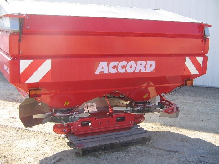 Distributeur d'engrais Kverneland d'occasion