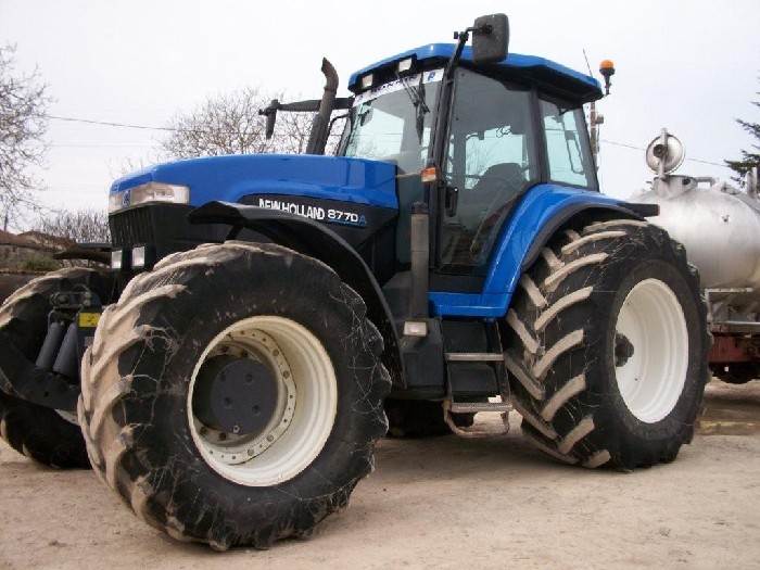 Tracteur agricole New Holland 8770A