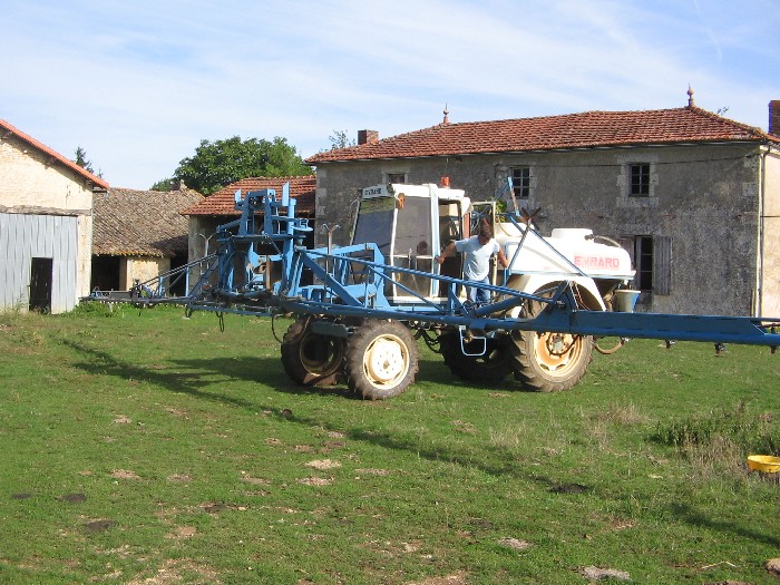 Pulv�risateur automoteur Evrard 24M