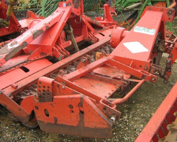 Herse rotative Kuhn HRB 302D