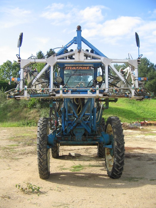 Pulv�risateur automoteur Matrot M44
