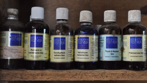 Les quelques huiles essentielles aux éleveurs