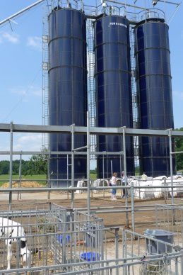 Silos tour de 750 m3.