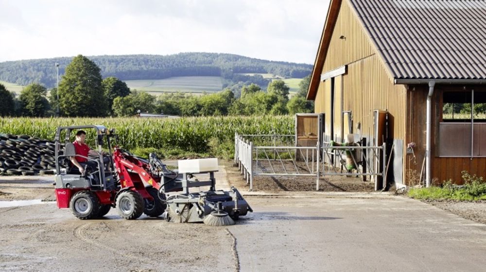 Selon l'Inra, 415.000 personnes, soit 312.000 Etp, travaillent dans les fermes d'élevage françaises. (©Terre-net Média)