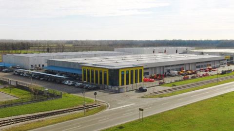 Siège et usine de MaterMacc à San Vito al Tagliamento, en Italie (©MaterMacc) Siège et usine de MaterMacc à San Vito al Tagliamento, en Italie (©MaterMacc)