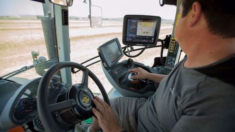La gamme Topcon fait gagner du temps et de l'argent aux agriculteurs. (©Topcon Agriculture) La gamme Topcon fait gagner du temps et de l'argent aux agriculteurs. (©Topcon Agriculture)