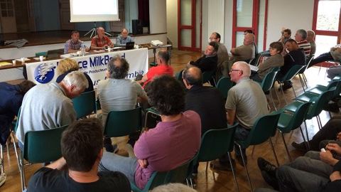 Assemblée générale de France Milk Board Grand ouest, jeudi 30 juin 2016 à Gosné, en Ille-et-Vilaine (©Terre-net Média) Assemblée générale de France Milk Board Grand ouest, jeudi 30 juin 2016 à Gosné, en Ille-et-Vilaine (©Terre-net Média)
