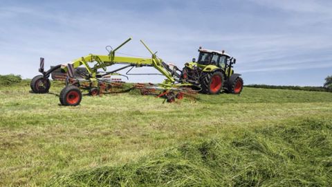 Trois nouveaux andaineurs étoffent la gamme Liner : 1600, 1600 Twin et 1700. (©Claas) Trois nouveaux andaineurs étoffent la gamme Liner : 1600, 1600 Twin et 1700. (©Claas)