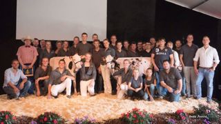 Top prix de la vente Drakkar 2016 avec équipe de vente (©DR) Top prix de la vente Drakkar 2016 avec équipe de vente (©DR)