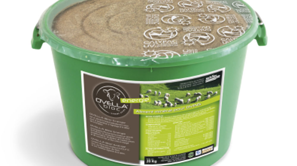 Ovella, seau à lécher pour ovins (©DR)