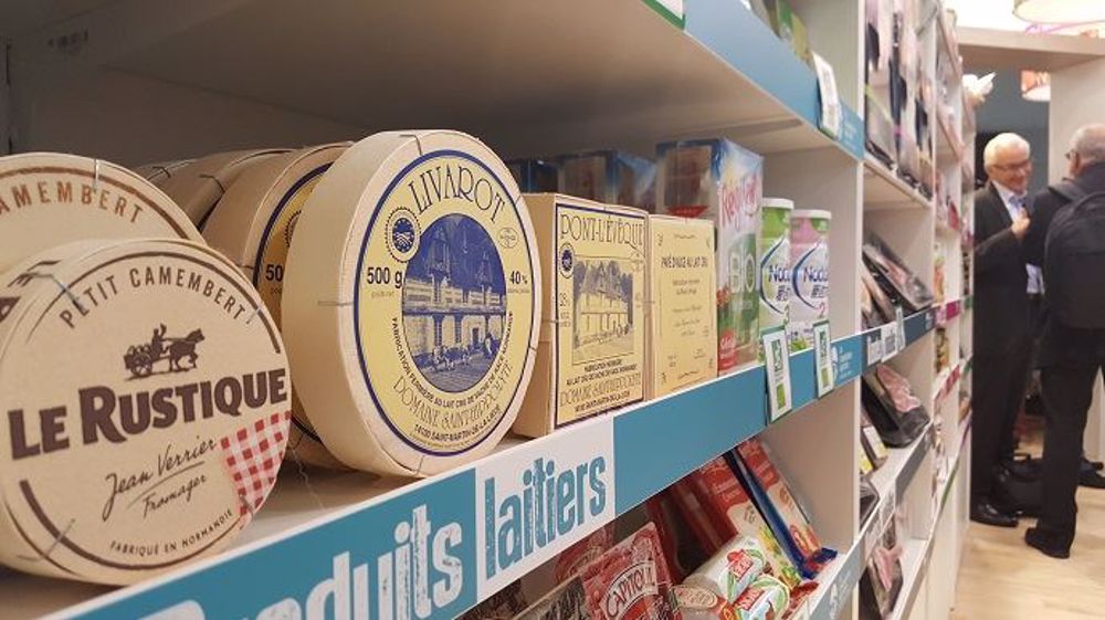 Au Sial, qui se tenait du 16 au 20 octobre 2016 à Paris, le stand de Coop de France présentait une palette de produits "coopératifs", dont de nombreux produits laitiers. (©Terre-net Média)