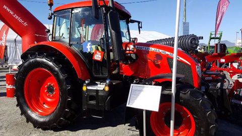 Zetor Forterra 140 HD stage 4, le haut de gamme made in Brno. (©Terre-net Média) Zetor Forterra 140 HD stage 4, le haut de gamme made in Brno. (©Terre-net Média)