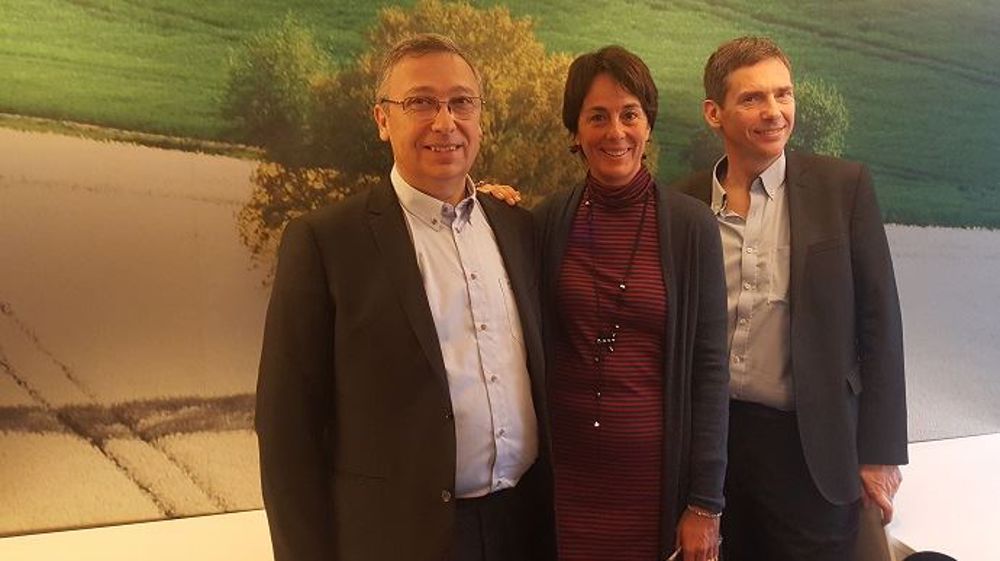 Eric Thirouin, président de la FRSEA Centre, et Emmanuel Vasseneix, patron de la laiterie Saint-Denis-de-L'Hotel, président tous les deux l'événement Open agrifood à Orléans. Florence Dupraz en est la directrice. (©Terre-net Média)