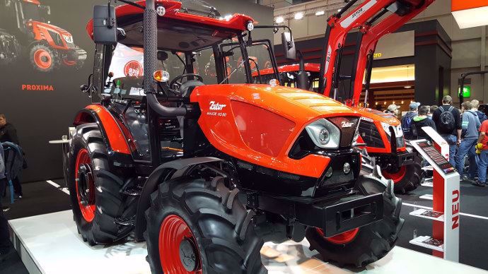 Le nouveau Zetor Major HS 80 sur le stand du constructeur à l'Agritechnica