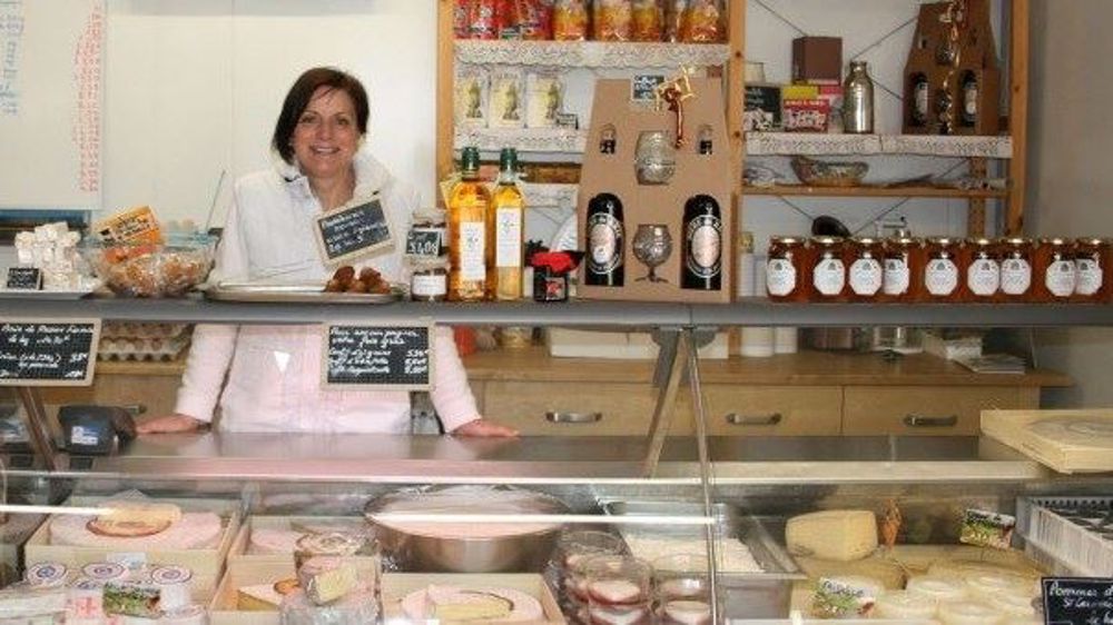  « Sans l'appui de l'Agence des espaces verts, tout aurait été différent », reconnaît Brigitte Brodier, productrice de lait, yaourts, crèmes desserts et fromages en vente directe à 35 minutes de la capitale.(©Ferme Saint-Thibault)