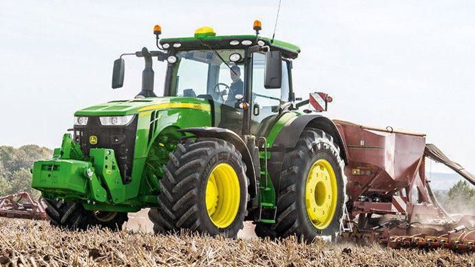 John Deere 8R, maintenant jusqu’à 450 ch