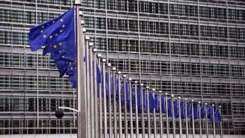 « L'exécutif européen plaide pour une baisse de 5 % pour la politique agricole commune, dont 4 % pour son volet consacré aux aides directes en faveur des agriculteurs » (©Terre-net Média)