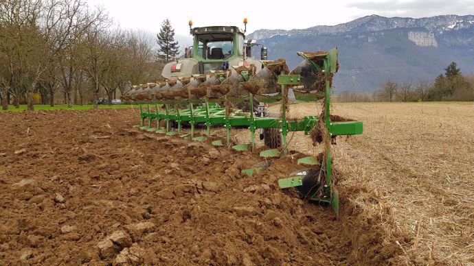 La charrue Agroplow de Green Vision travaille uniquement en surface