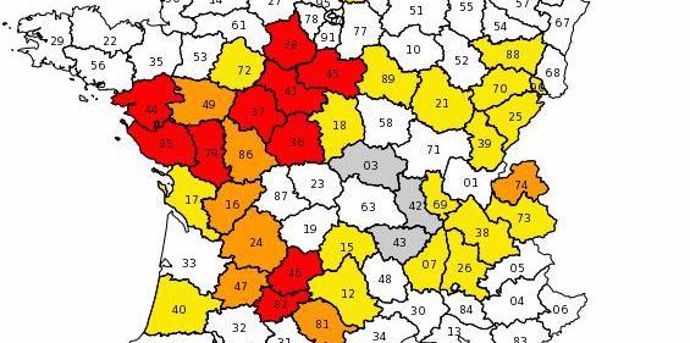 Les départements soumis à des restrictions d'usage de l'eau.