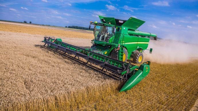 John Deere 930D la coupe à 'tapis' de la marque américaine