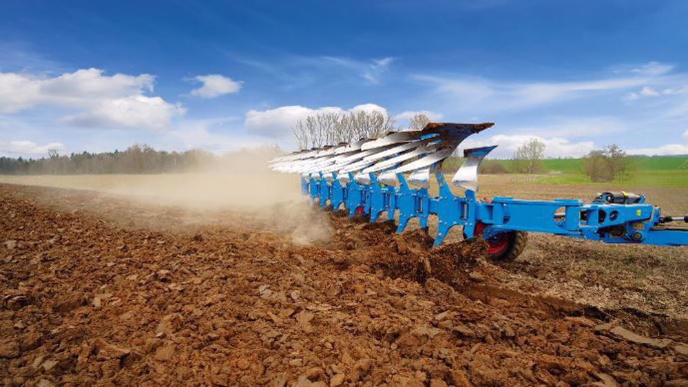 Le dispositif de report de charge se déconnecte automatiquement lors des manœuvres de bout de champ. (©Lemken) 