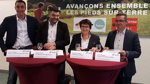 De gauche à droite : Samuel Vandaele et Jérémy Decerle, respectivement secrétaire général et président de Jeunes agriculteurs, et Christiane Lambert et Jérôme Despey, respectivement présidente et secrétaire général de la FNSEA, lors de la présentation des vœux à la presse mardi 22 janvier 2019. (©Terre-net Média) De gauche à droite : Samuel Vandaele et Jérémy Decerle, respectivement secrétaire général et président de Jeunes agriculteurs, et Christiane Lambert et Jérôme Despey, respectivement présidente et secrétaire général de la FNSEA, lors de la présentation des vœux à la presse mardi 22 janvier 2019. (©Terre-net Média)