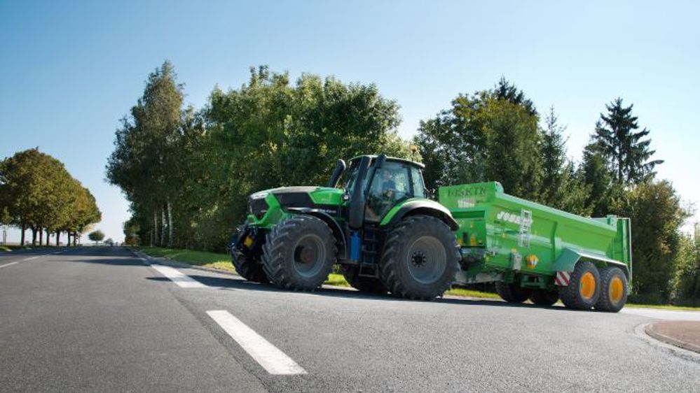 Depuis le 1er janvier, trois tracteurs de la série 9 de Deutz-Fahr sont conformes à la norme d'émission Stage V sans changement extérieur. (©Deutz-Fahr)