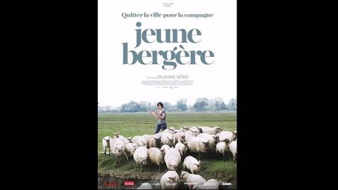 Stéphanie Maubé ne recule devant aucun obstacle pour mener à bien son projet : élever des moutons de pré salé dans le Cotentin. (©KMBO Production) Stéphanie Maubé ne recule devant aucun obstacle pour mener à bien son projet : élever des moutons de pré salé dans le Cotentin. (©KMBO Production)