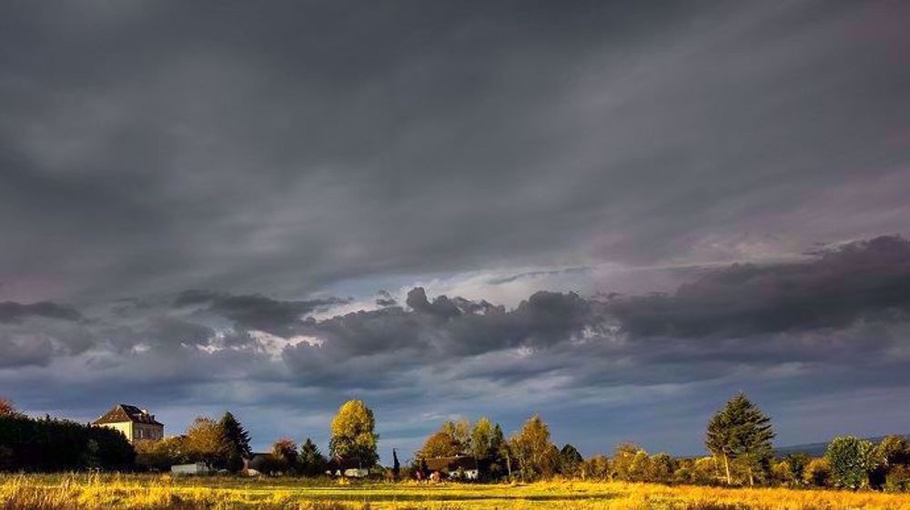 Le ciel sera très chargé et chaotique ce vendredi jusqu'à la mi-journée selon Météo France. Des orages devraient se multiplier dans l'après-midi. (©Pixabay)