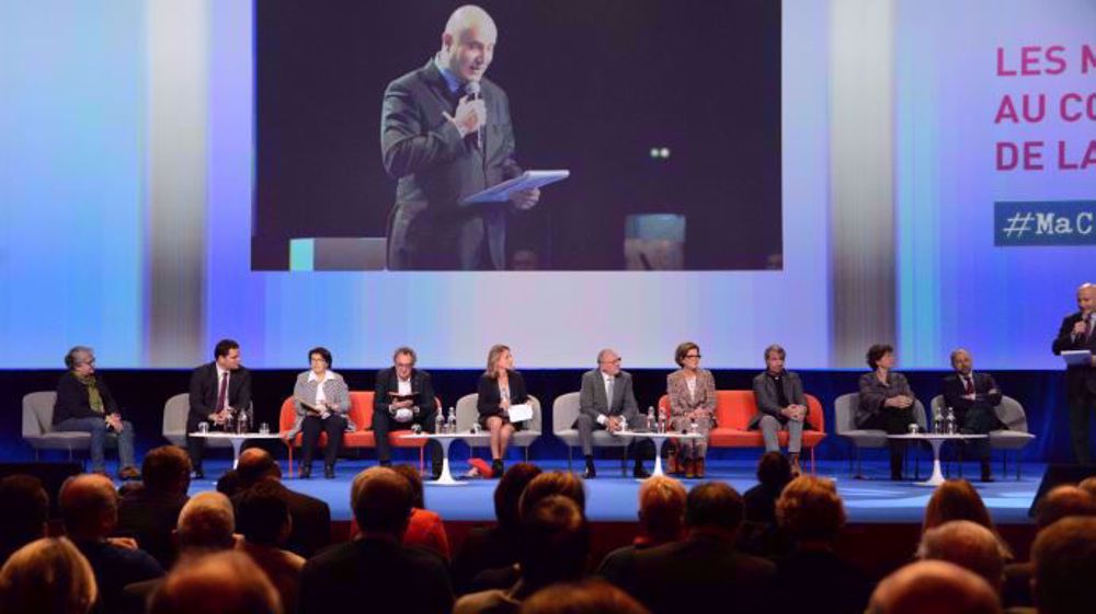 Au congrès des maires, les maires ruraux ont exprimé leur volonté de travailler avec les agriculteurs (©Terre net Media)