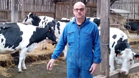Depuis qu'il utilise l'additif proposé par Even nutrition animale, l'éleveur estime avoir réduit ses soucis de cellules. (©Even nutrition animale) Depuis qu'il utilise l'additif proposé par Even nutrition animale, l'éleveur estime avoir réduit ses soucis de cellules. (©Even nutrition animale)