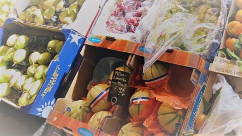 La grande distribution s'est engagée, derrière la bannière "plus près de vous et de vos goût", à promouvoir davantage les produits locaux (©Terre-net Média)