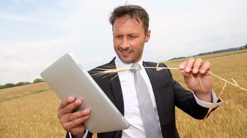 Terre-net recherche un journaliste web spécialisé en marchés agricoles et économie. (©goodluz Fotolia)