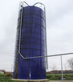 Maïs ensilage stocké en silo tour Maïs ensilage stocké en silo tour