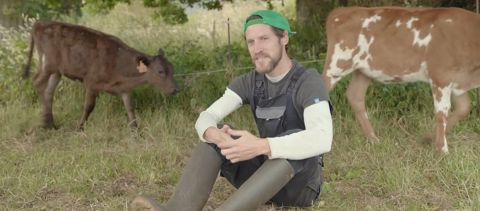 Romain, éleveur laitier dans le Finistère