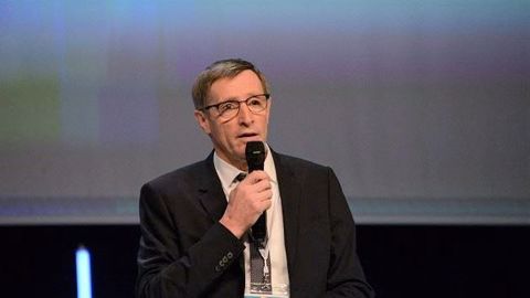 Dominique Chargé, président de la Coopération agricole, alerte sur l'importance de sécuriser également les tarifs du maillon intermédiaire pour ne pas fragiliser davantage l'ensemble de la filière agroalimentaire française. (©Terre-net Média)