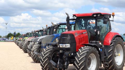 Le volume de matériel vendu aux enchères explose suite aux délais importants de livraison du neuf selon Ritchie Bros.. (©Ritchie Bros.) Le volume de matériel vendu aux enchères explose suite aux délais importants de livraison du neuf selon Ritchie Bros.. (©Ritchie Bros.)