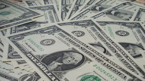 Le billet vert part à la hausse suite au positionnement de la Fed sur une politique plus stricte que prévu. (©Pixabay)