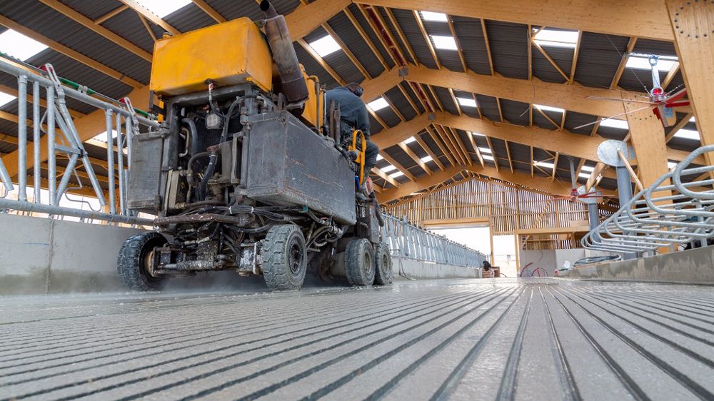 Grâce au rainurage par disque en diamant, il est possible de sécuriser ses bâtiments dès leur mise en route (©Vermot)