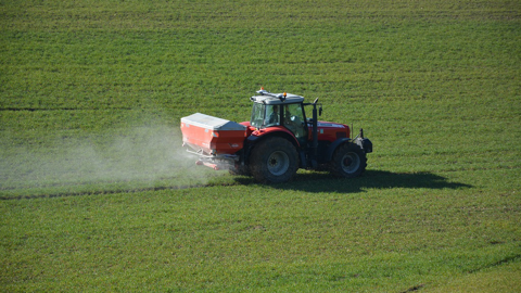 Les producteurs de fertilisants pensent pouvoir fournir aux agriculteurs autant d'ammonitrate qu'en 2020/21. (©Terre-net Média) Les producteurs de fertilisants pensent pouvoir fournir aux agriculteurs autant d'ammonitrate qu'en 2020/21. (©Terre-net Média)