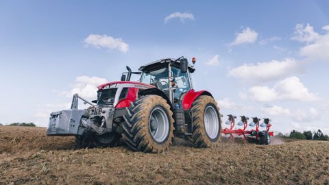 MF élargit sa gamme 7S par le haut avec le MF 7S.210 (©Massey-Ferguson) MF élargit sa gamme 7S par le haut avec le MF 7S.210 (©Massey-Ferguson)