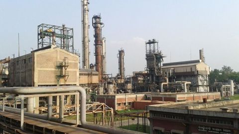 De nombreuses unités de production d'urée (ici UFFL, au Bangladesh) ont stoppé la production suite à la flambée mondiale des cours des engrais azotés. (©Wikimedia commons, CC BY-SA 4.0) De nombreuses unités de production d'urée (ici UFFL, au Bangladesh) ont stoppé la production suite à la flambée mondiale des cours des engrais azotés. (©Wikimedia commons, CC BY-SA 4.0)