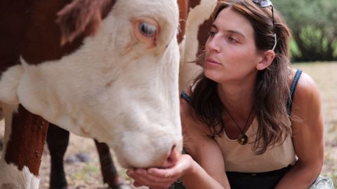Audrey Thonnat, éleveuse (43) : « Je suis le rythme de l’herbe et des vaches » Audrey Thonnat, éleveuse (43) : « Je suis le rythme de l’herbe et des vaches »