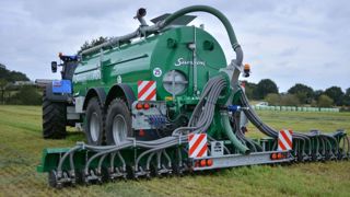 Avec l’injecteur à disques, les émissions d’ammoniac sont réduites de 60 % environ. (©Antoine Humeau) Avec l’injecteur à disques, les émissions d’ammoniac sont réduites de 60 % environ. (©Antoine Humeau)