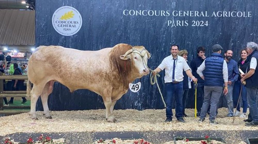 Raphaël de la copropriété Rémi Gramont à Condom et Earl Dugros à Goutz Jean-Pierre Dugros 
né au Gaec Dubosc-Robin à Viella.