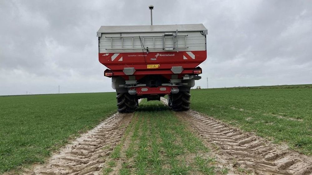 Apport d'engrais sur blé