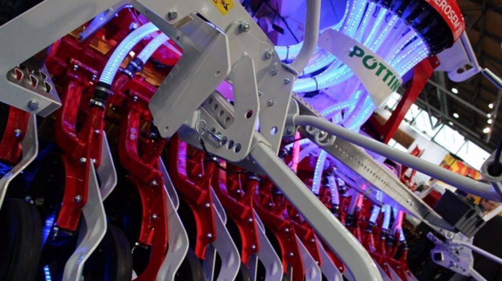 L'Aerosem 3002, un « semoir hybride ligne-monograine » avec deux distributions