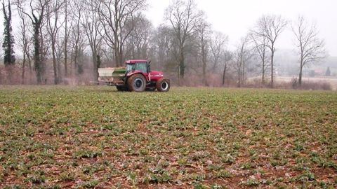 La reprise de végétation précoce justifie un premier apport
