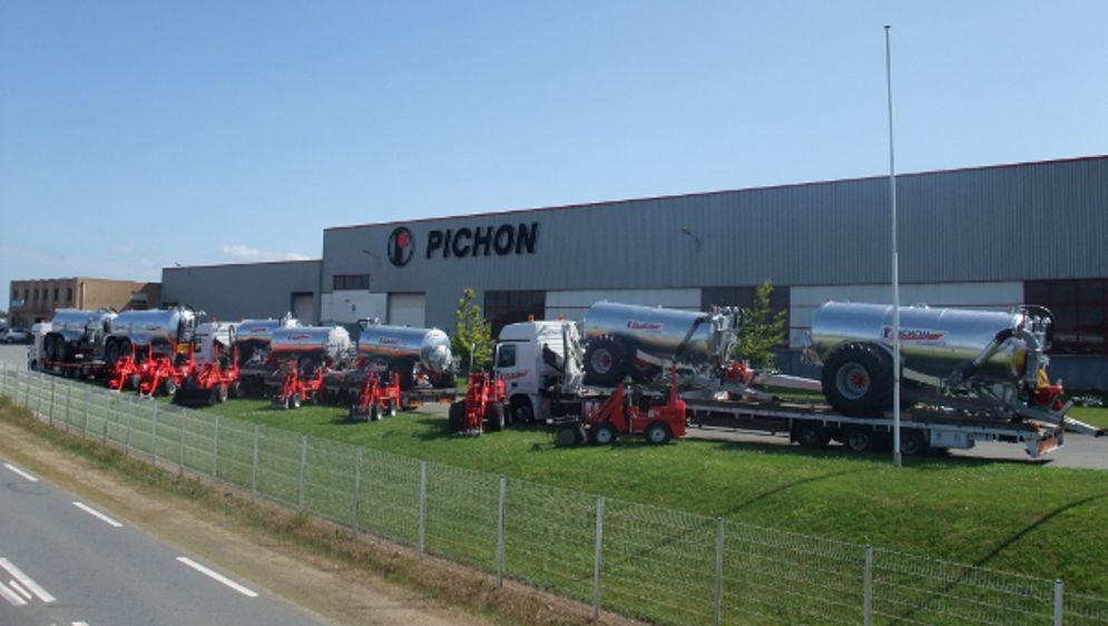  Pichon se pose à Landivisiau 